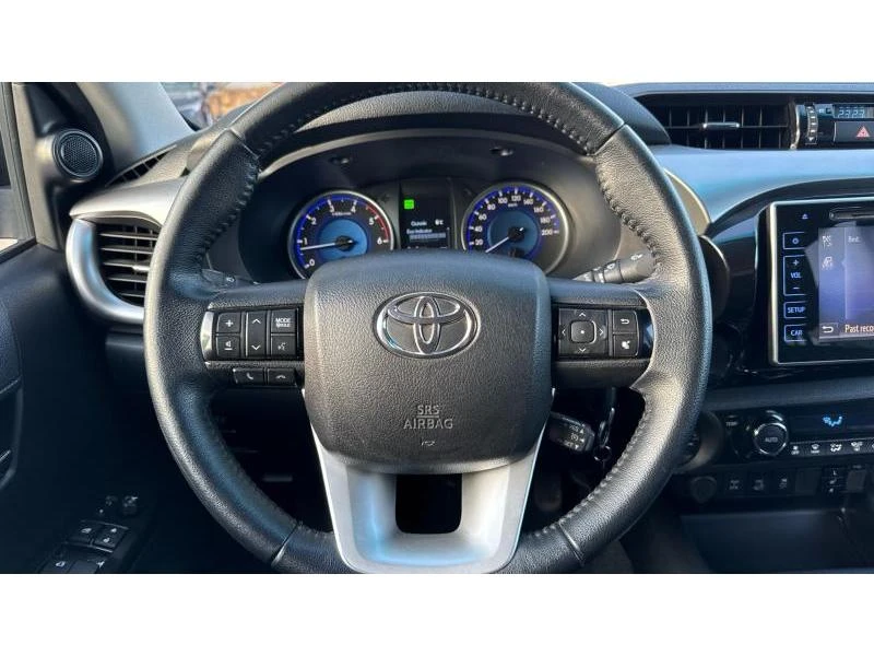 Toyota Hilux, снимка 13 - Автомобили и джипове - 48041802