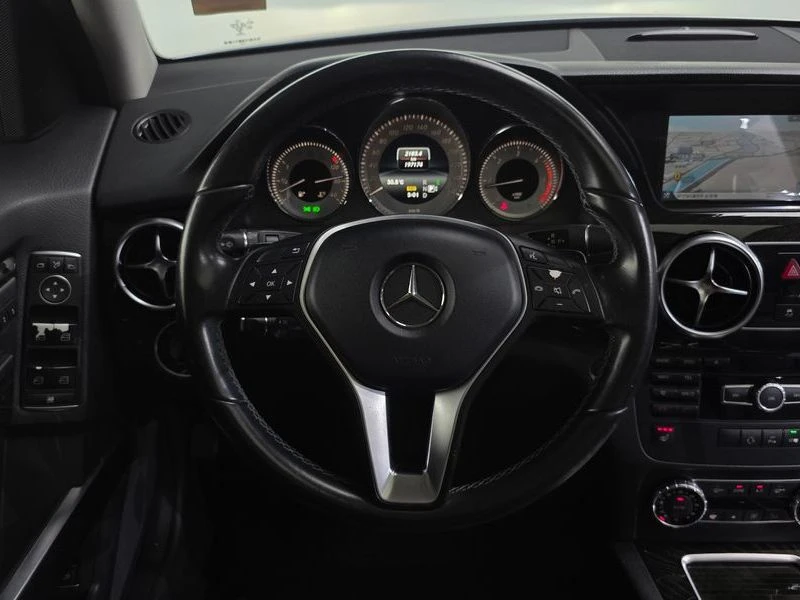 Mercedes-Benz GLK GLK220 CDI| 170к.с.| ВКЛ.ТЕХНОТЕСТ, снимка 13 - Автомобили и джипове - 55428479