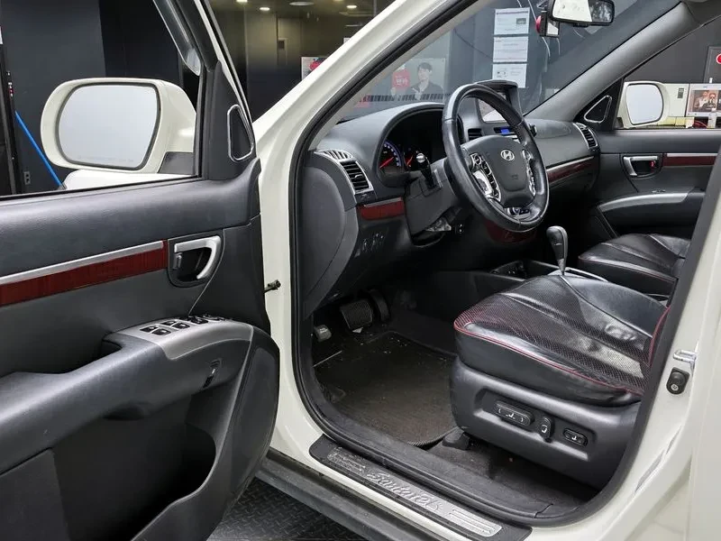 Hyundai Santa fe 2Wd (2.0Vgt) Mlx Luxury Model, снимка 11 - Автомобили и джипове - 56004285