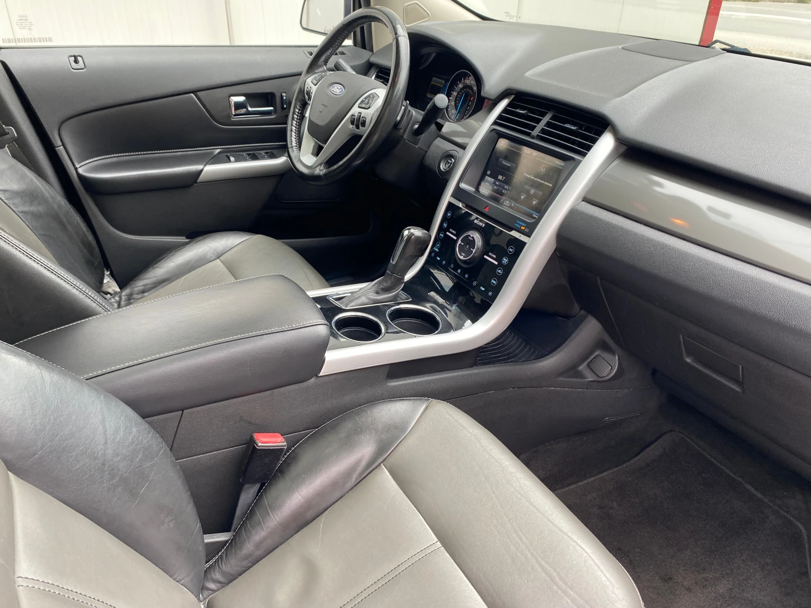 Ford Edge 3.7 V6 SPORT* 309кс* КАМЕРА* ПОДГРЕВ* ПАМЕТ* SWISS - изображение 8