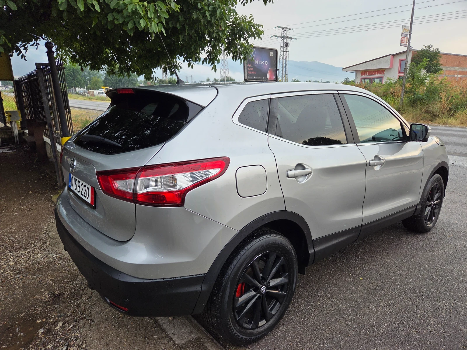 Nissan Qashqai 1.2 T 360-КАМЕРА * * ПАНОРАМА * *  - изображение 5