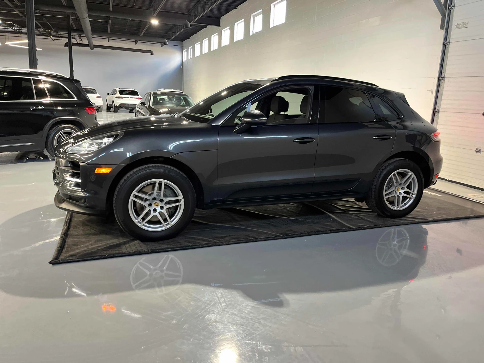 Porsche Macan * S* CARFAX * БЕЗ ПЪРВОНАЧАЛНА ВНОСКА - изображение 3