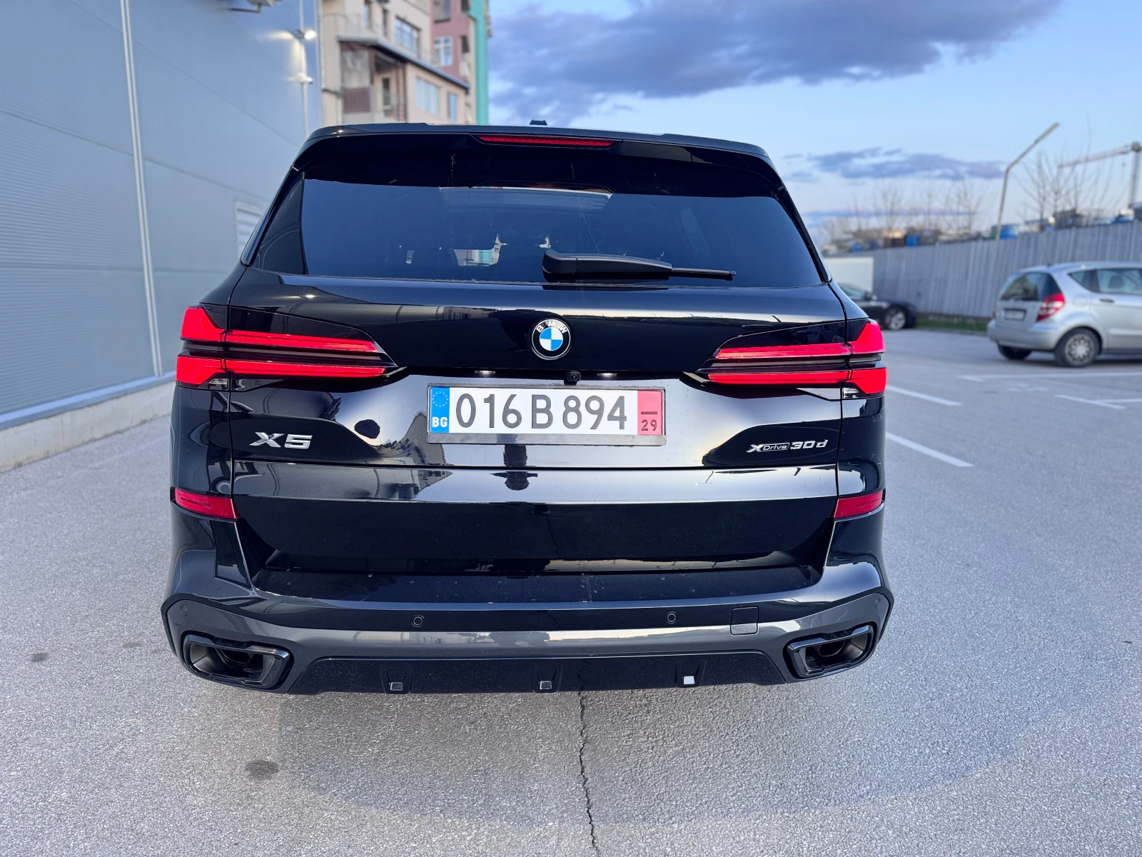BMW X5 30d* PANO* Xdrive* 2025* 37KM* R22* M Pack* NOV* , снимка 4 - Автомобили и джипове - 53622328
