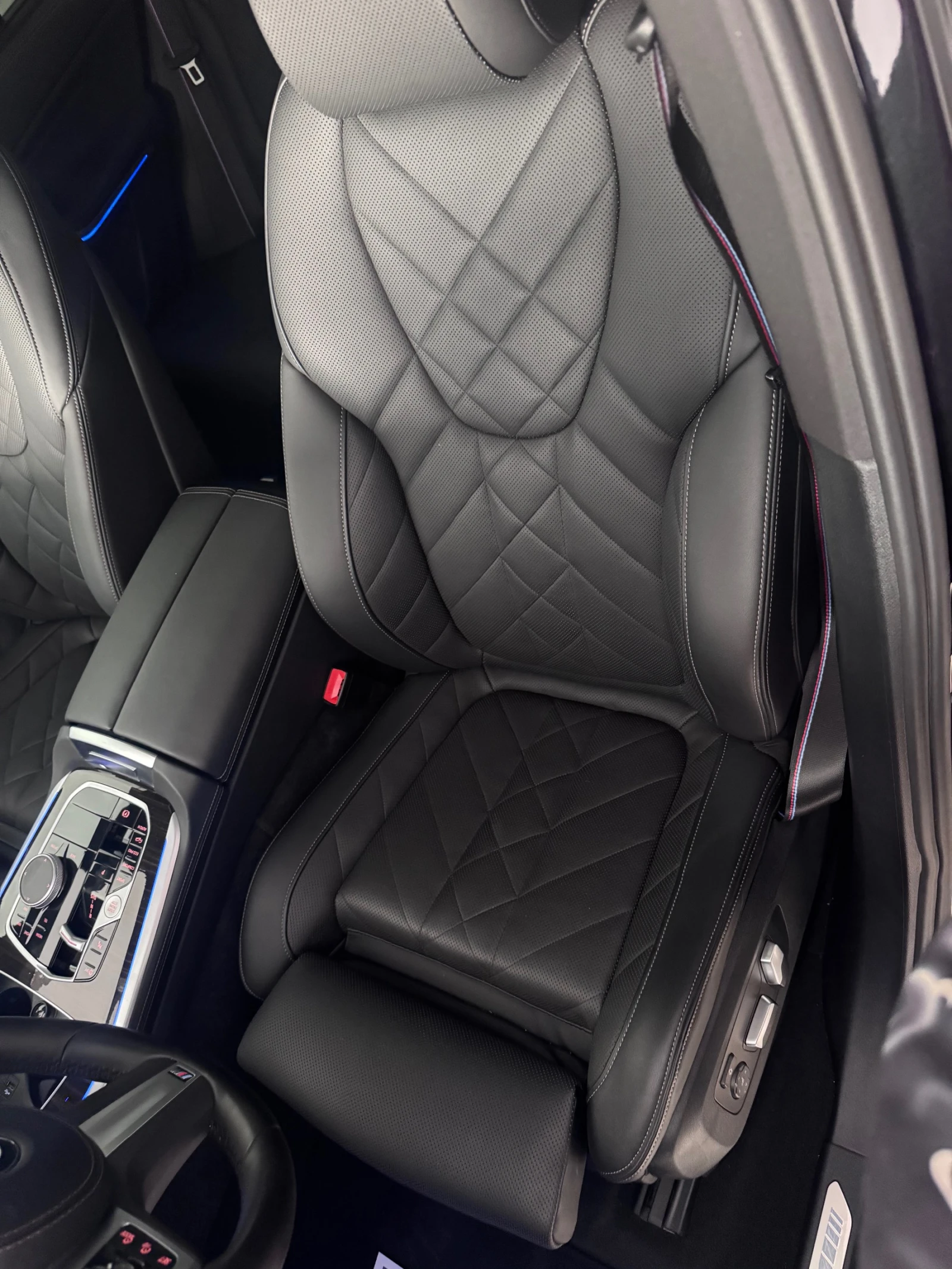 BMW X5 30d* Xdrive* 2025* 37KM* R22* M Pack* NOV*  | Mobile.bg � ����������� 11