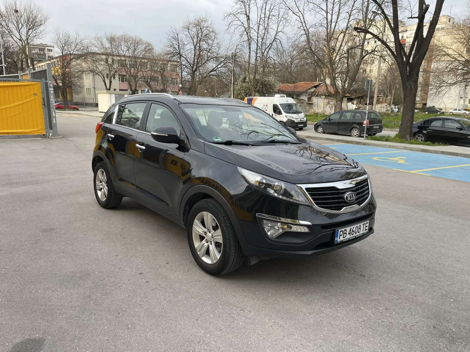 Kia Sportage Spirit 1.6 GDI 76000 KM, снимка 2 - Автомобили и джипове - 53929584