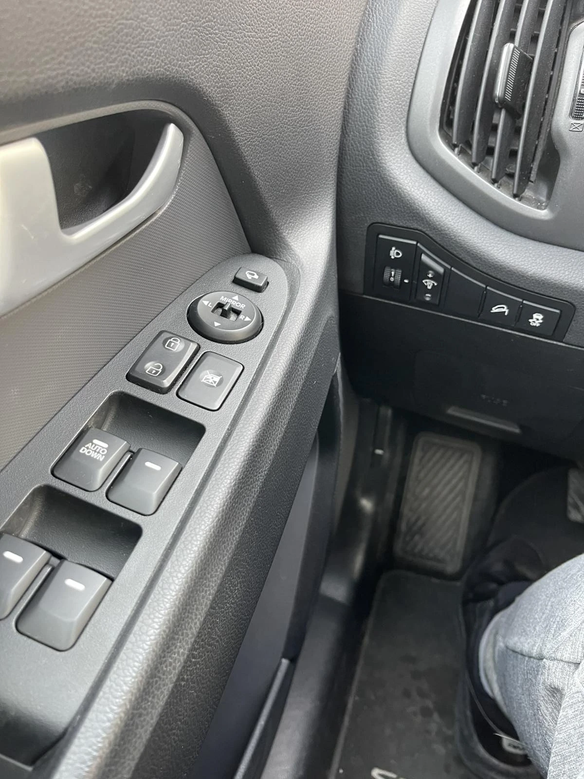 Kia Sportage Spirit 1.6 GDI 76000 KM, снимка 9 - Автомобили и джипове - 53929584