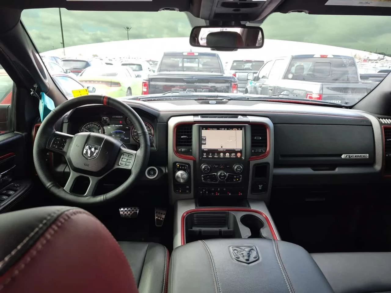 Dodge RAM 1500 * REBEL CREW CAB SHORT BED * CARFAX * ЦЕНА ДО БГ, снимка 6 - Автомобили и джипове - 54079819