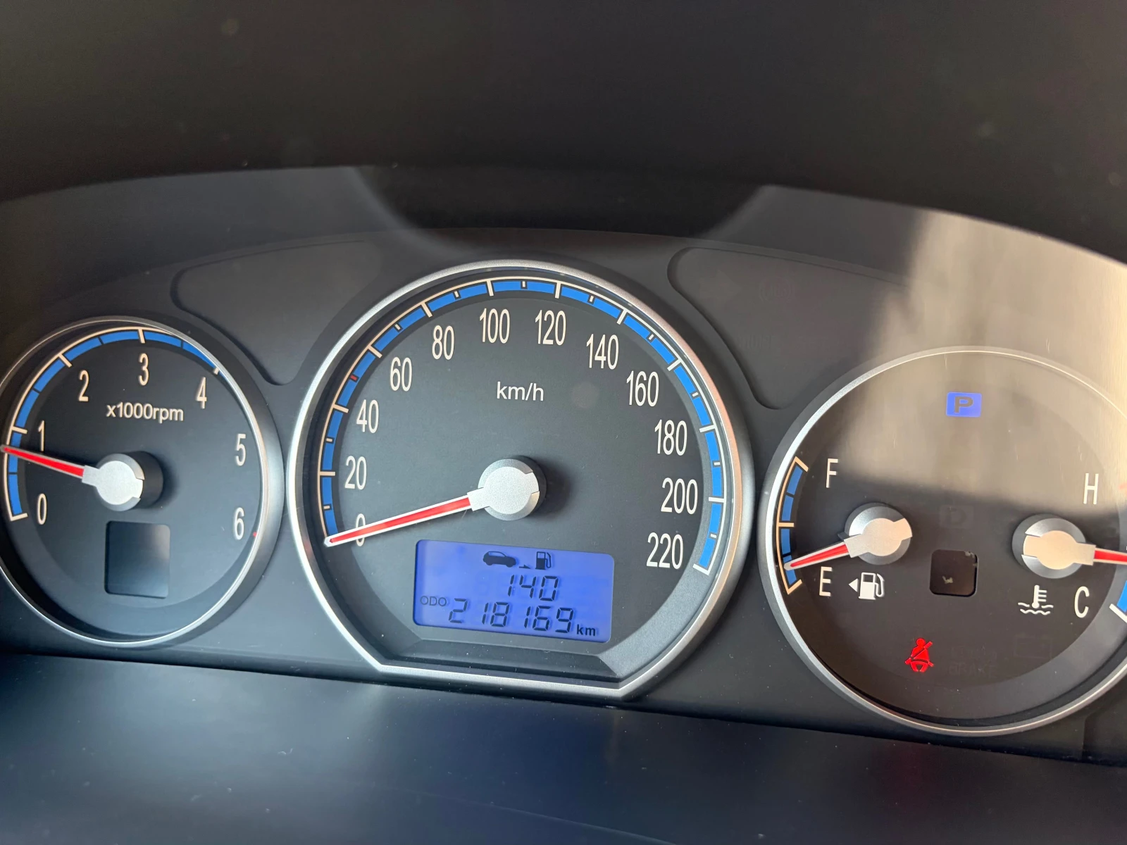 Hyundai Santa fe, снимка 8 - Автомобили и джипове - 54626145
