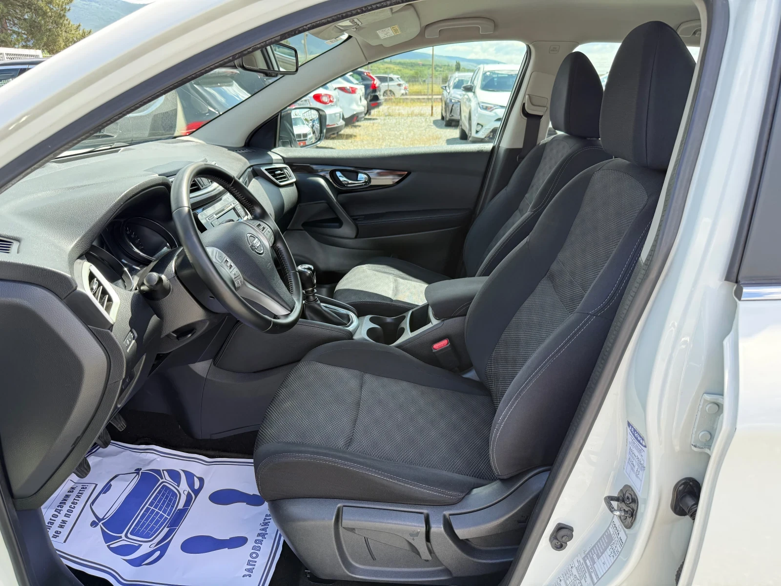 Nissan Qashqai (KATO НОВА), снимка 11 - Автомобили и джипове - 54650551