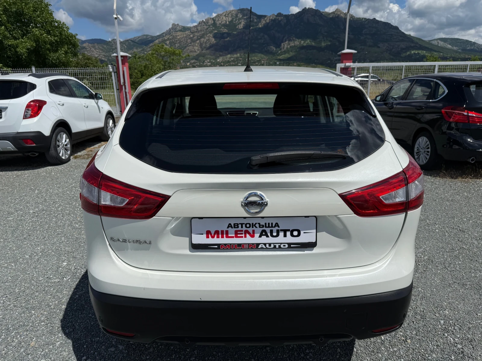 Nissan Qashqai (KATO НОВА), снимка 7 - Автомобили и джипове - 54650551