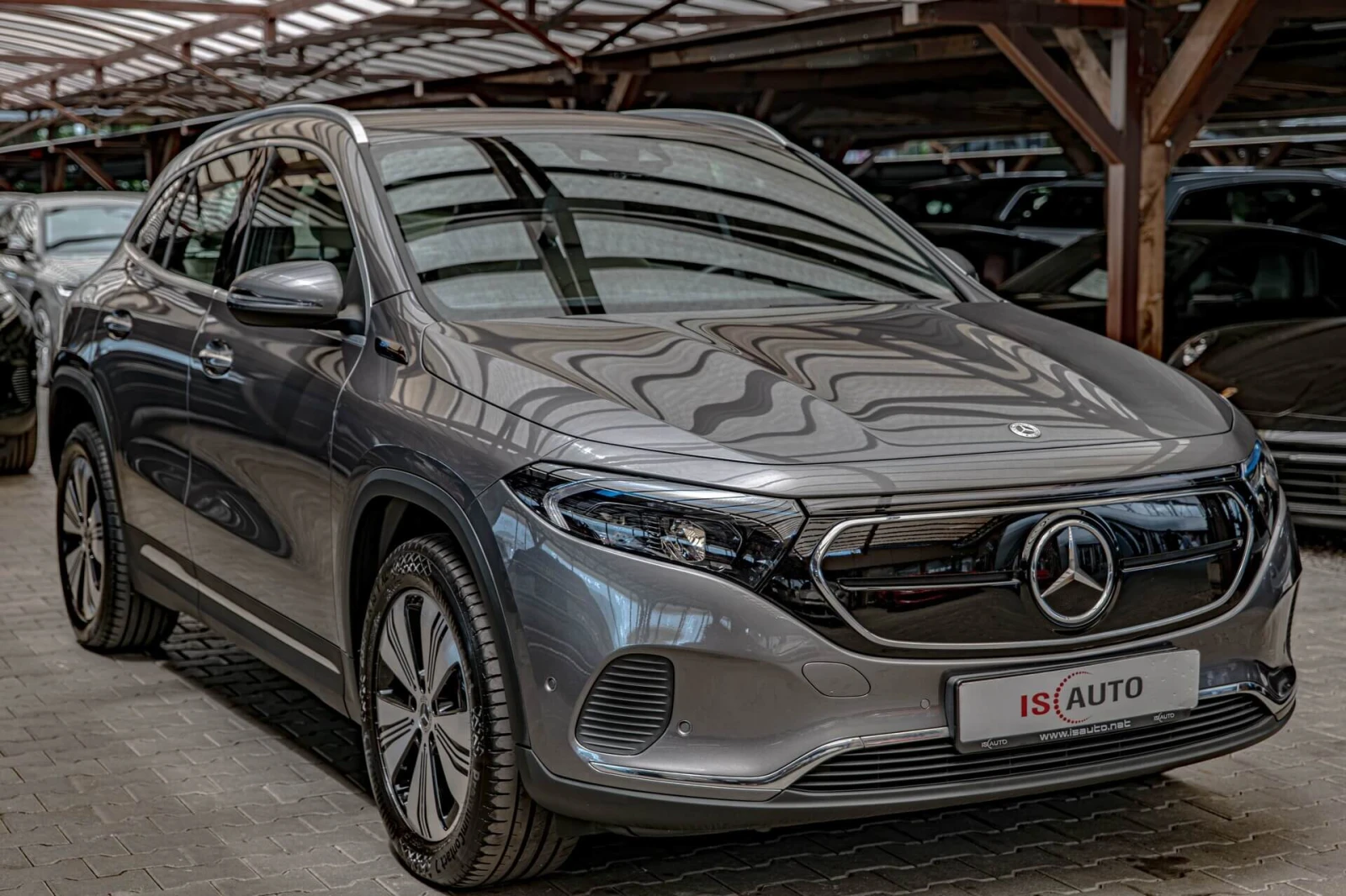 Mercedes-Benz EQA 250/Ambient/MBUX/Камера/Подгрев/Lane Assist/, снимка 3 - Автомобили и джипове - 55180338