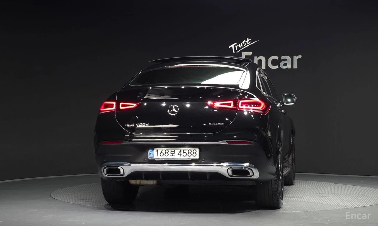 Mercedes-Benz GLE 400 Coupe AMG LINE* BURMESTER* 360* ХЕДЪП* DISTRONIC* , снимка 4 - Автомобили и джипове - 55451646