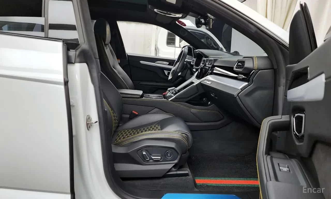 Lamborghini Urus * 4.0 V8 * ЦЕНА ДО БГ, снимка 11 - Автомобили и джипове - 55629022