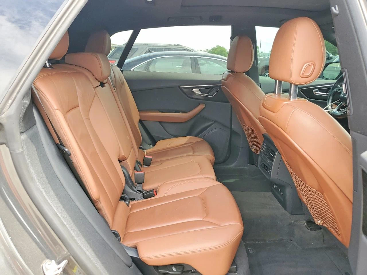 Audi Q8 PREMIUM / QUATTRO / ЛИЗИНГ, снимка 11 - Автомобили и джипове - 55878401
