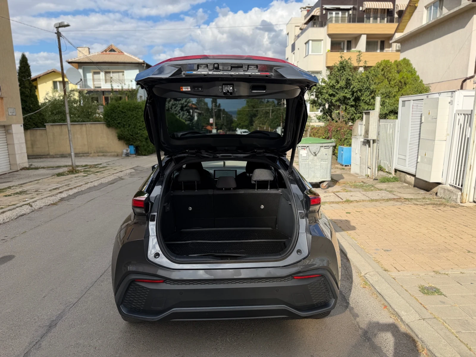Toyota C-HR 2.0-Plug-in Hybrid- e CVT-223 hp-ГАРАНЦИЯ, снимка 16 - Автомобили и джипове - 56182095