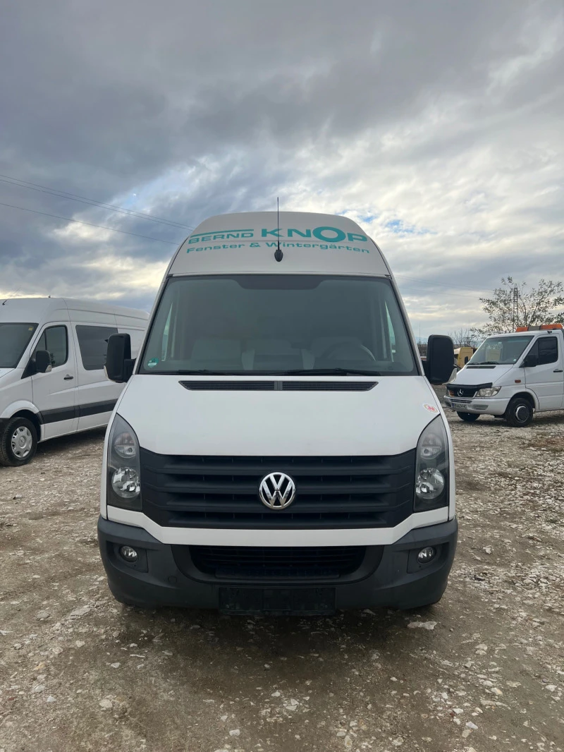 VW Crafter Със надстройка, снимка 1 - Бусове и автобуси - 44853953