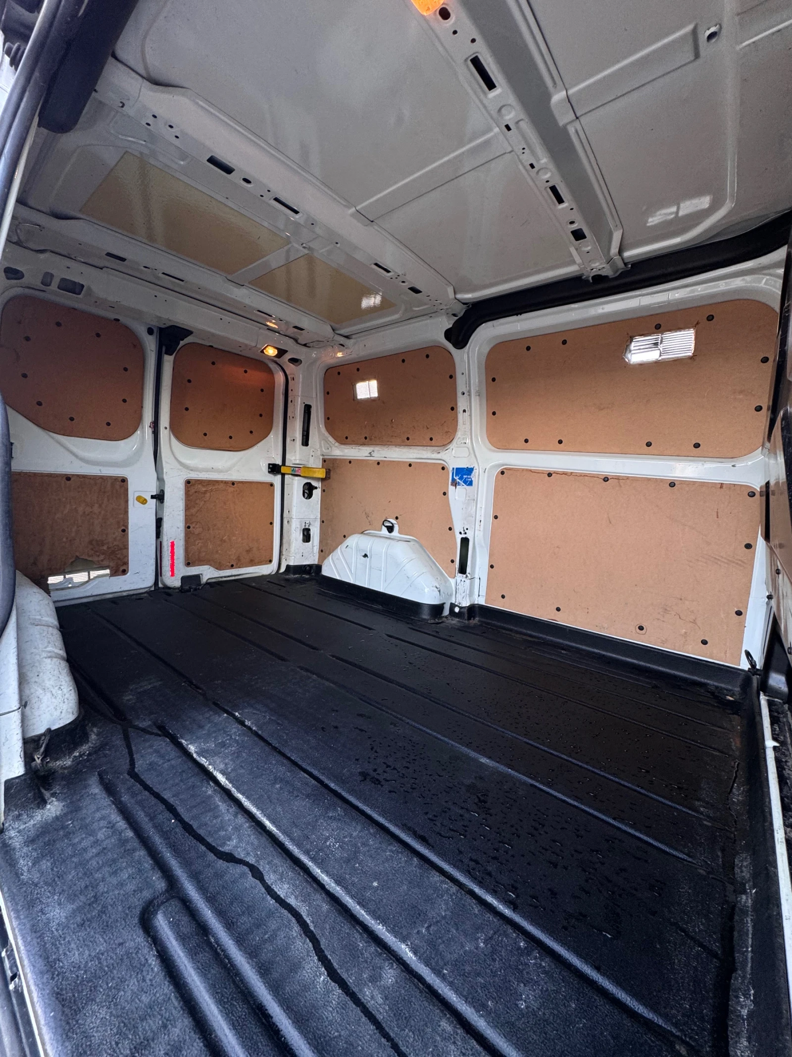 Ford Transit Custom, снимка 13 - Бусове и автобуси - 54421222