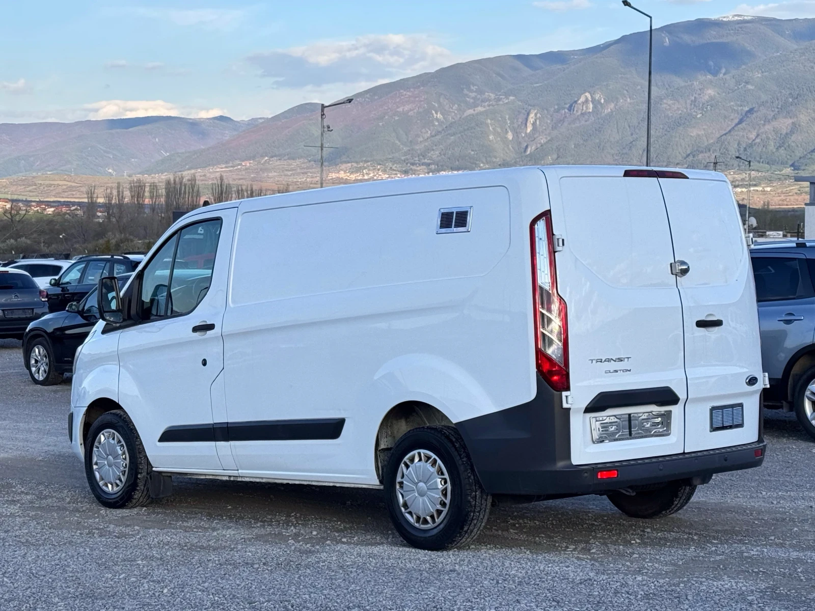 Ford Transit Custom, снимка 6 - Бусове и автобуси - 54421222