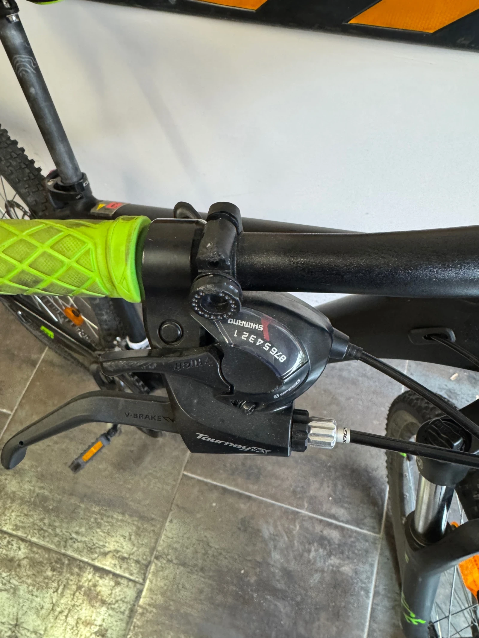  AIM L | Mobile.bg   10