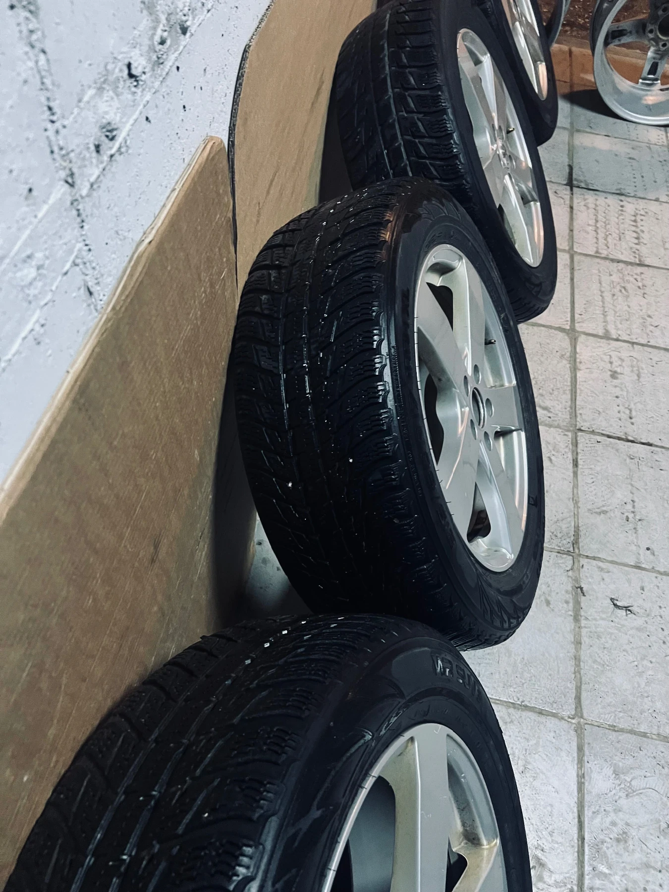 ���� � ������ 215/60R17 | Mobile.bg � ����������� 5
