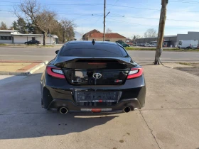 Toyota GR86 2.4i Premium Sport Performance Pack, снимка 6