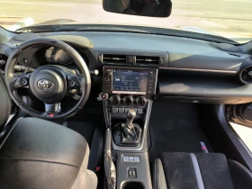 Toyota GR86 2.4i Premium Sport Performance Pack, снимка 14