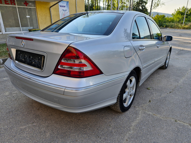 Mercedes-Benz C 180 143* AC* NAVI* КОЖА* TUV* FACE* F1, снимка 5 - Автомобили и джипове - 46563947