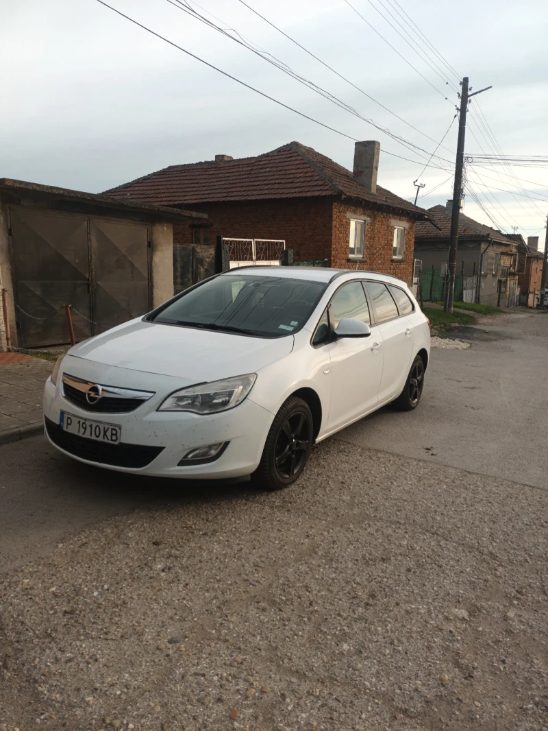 Opel Astra, снимка 1 - Автомобили и джипове - 48465917