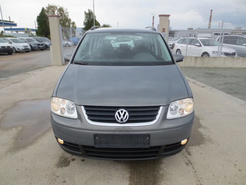 VW Touran 1.6 i * ГАЗ* , снимка 2 - Автомобили и джипове - 51414802