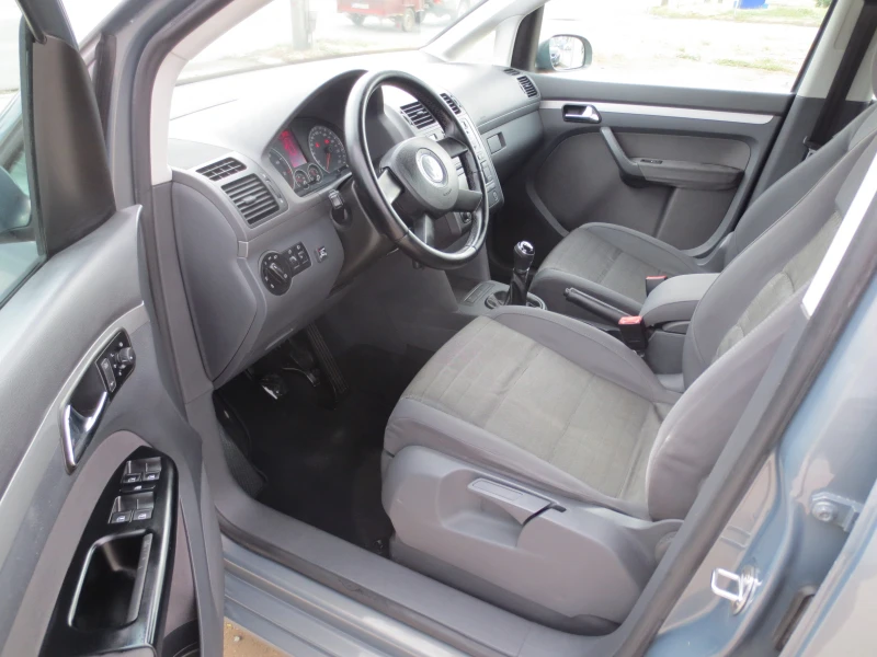 VW Touran 1.6 i * ГАЗ* , снимка 9 - Автомобили и джипове - 51414802