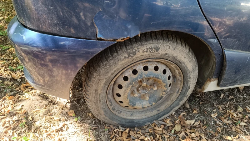 Toyota Yaris verso, снимка 5 - Автомобили и джипове - 52729409