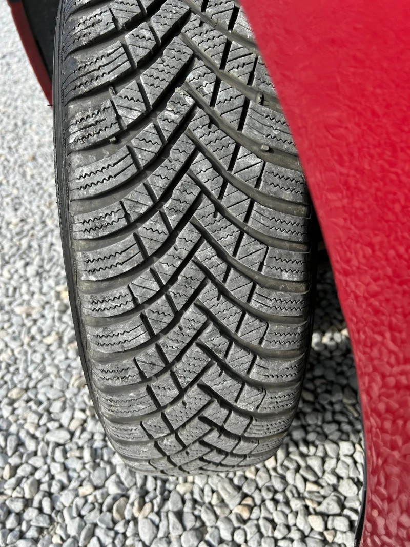 Dacia Sandero 1.5DCi/NAVi/90K.C./EURO 5B, снимка 16 - Автомобили и джипове - 51800566