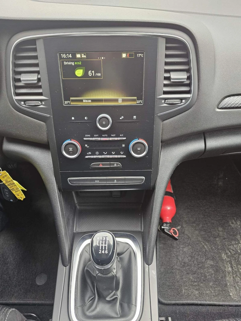 Renault Megane Energy dCi 115 к.с. дизел Stop&Start , снимка 9 - Автомобили и джипове - 51989597