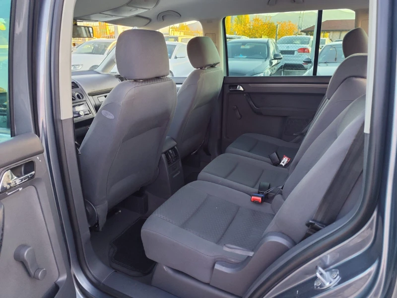 VW Touran 1.9 дизел 105 кс.Италия, снимка 14 - Автомобили и джипове - 52262506