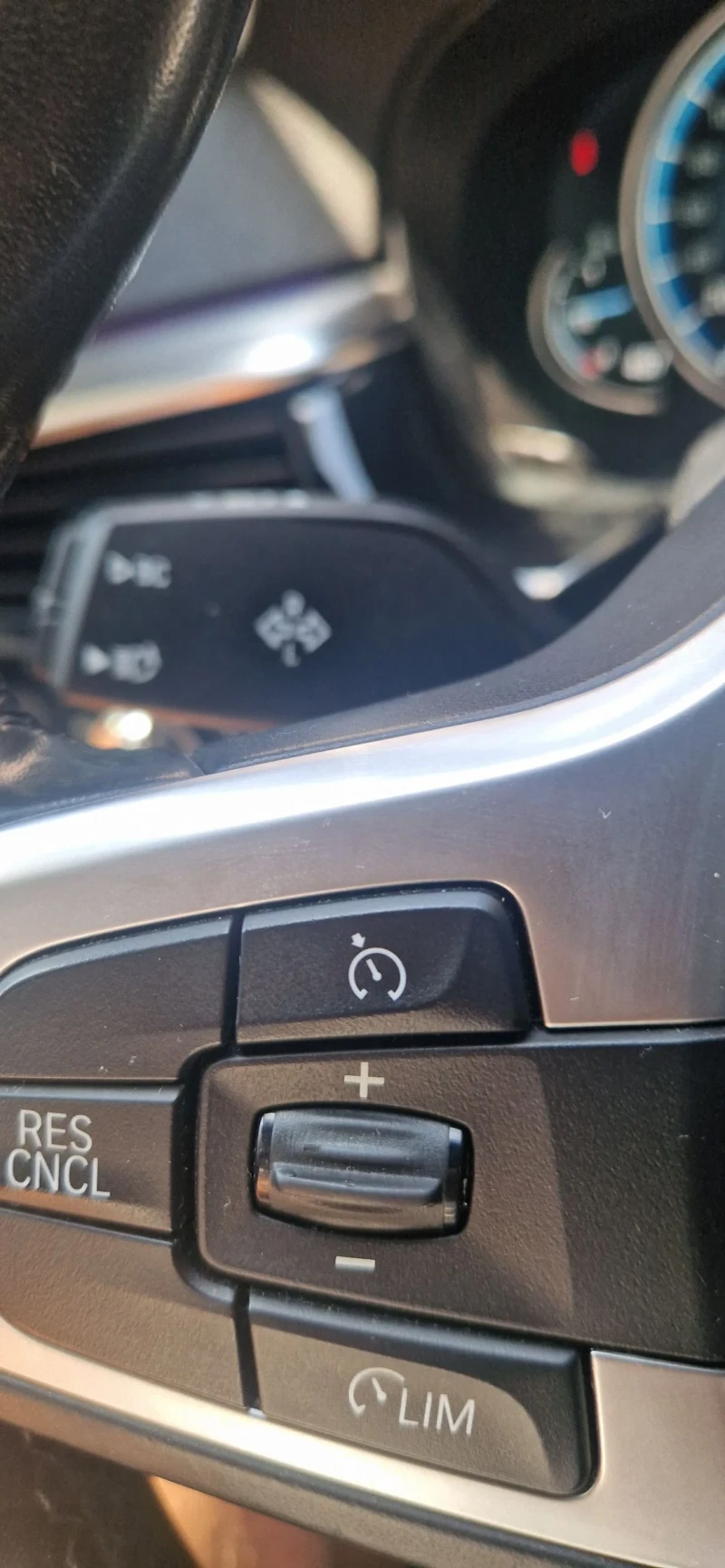 BMW 530 M pak.360* cam X-drive подгрев, вентилацияев, снимка 14 - Автомобили и джипове - 52746868