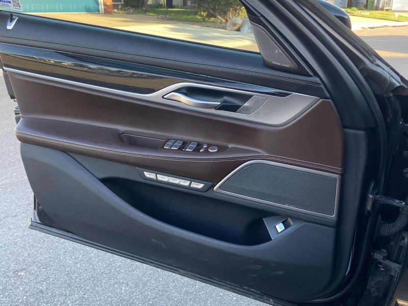 BMW 750 * * CARFAX * * АВТО КРЕДИТ * * , снимка 15 - Автомобили и джипове - 53154125