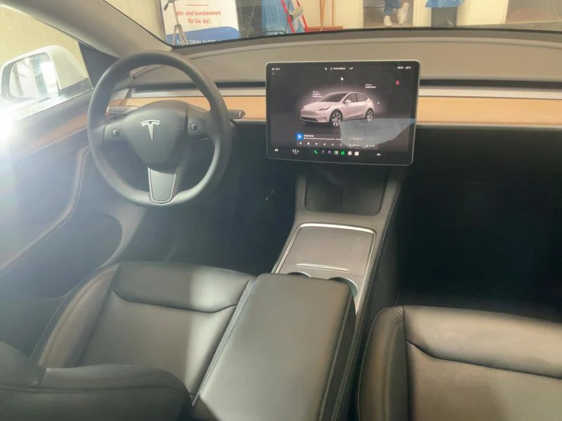 Tesla Model Y, снимка 12 - Автомобили и джипове - 54747768