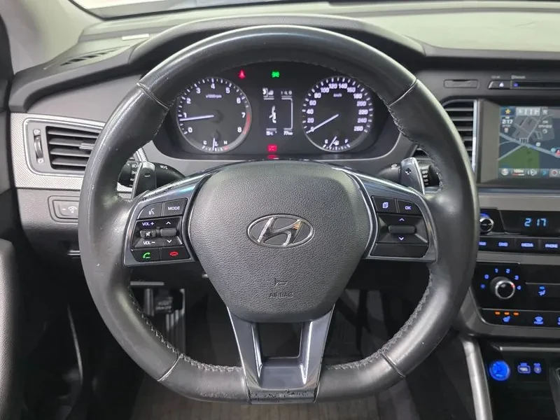 Hyundai Sonata 1.6T STYLE, снимка 13 - Автомобили и джипове - 56325317