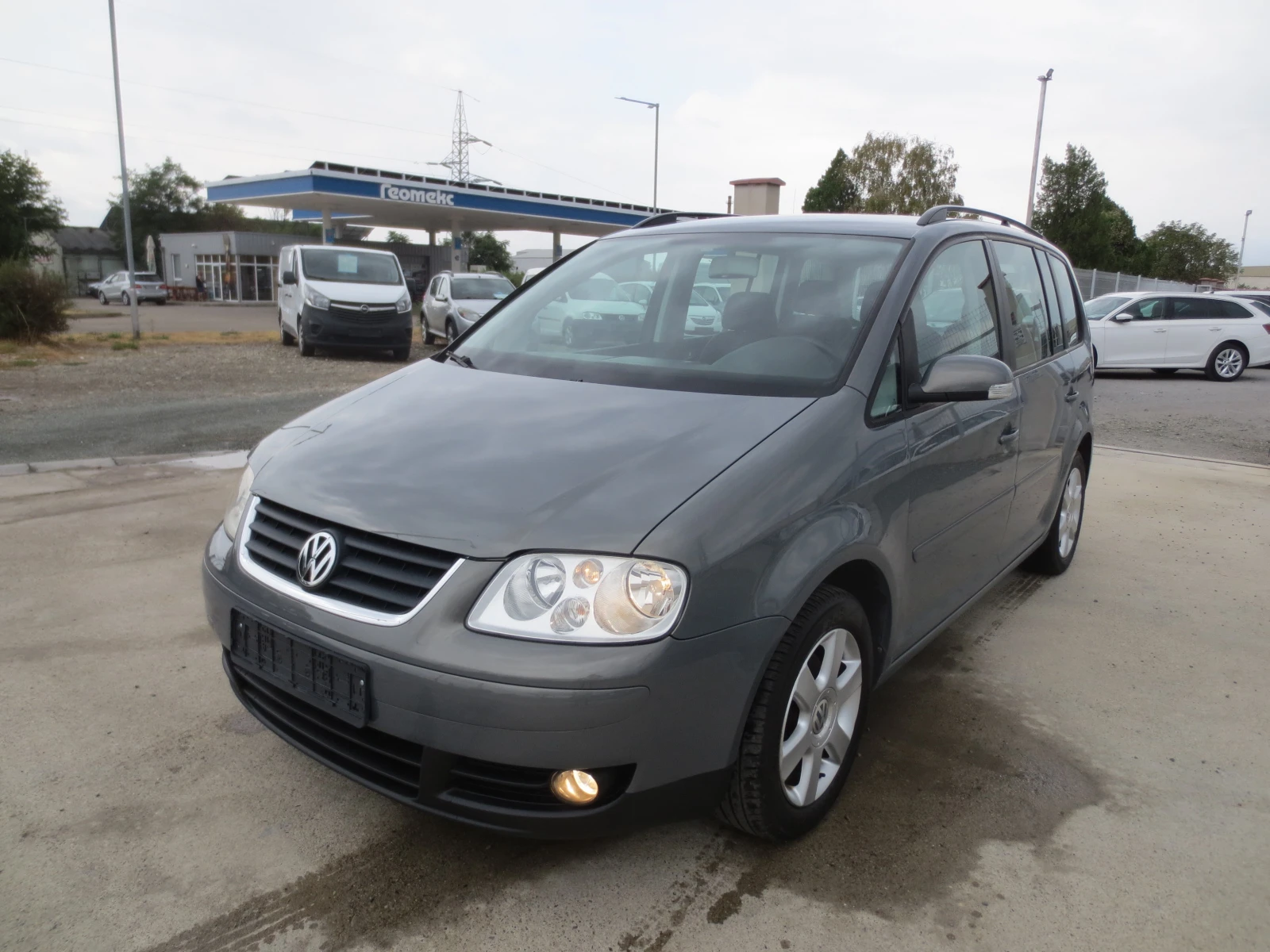 VW Touran 1.6 i * ГАЗ* , снимка 1