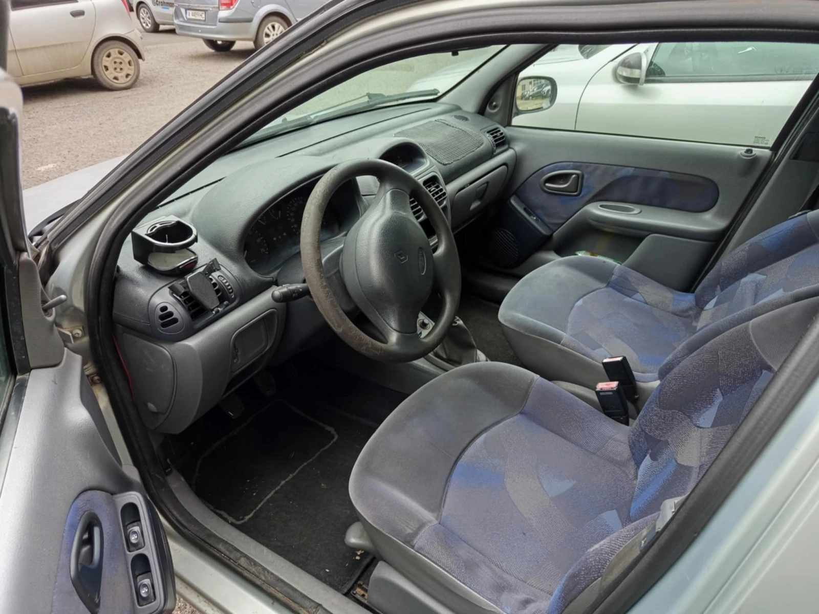 Renault Clio 1.9D - изображение 6