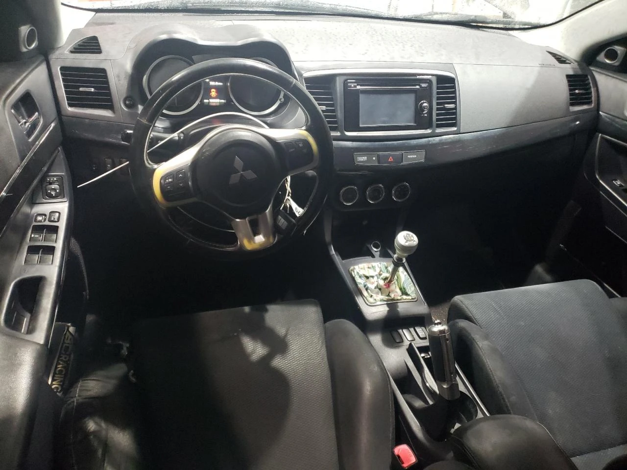 Mitsubishi Lancer EVOLUTION GSR - изображение 8