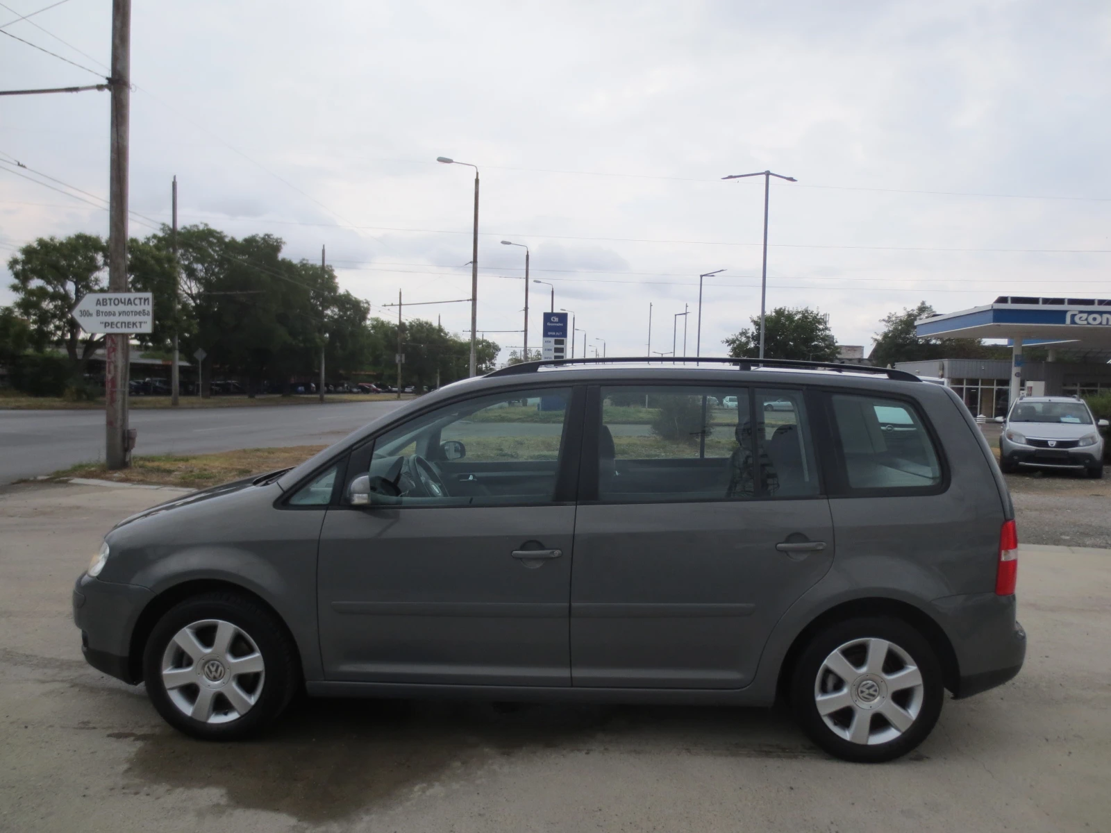 VW Touran 1.6 i * ГАЗ*  - изображение 8