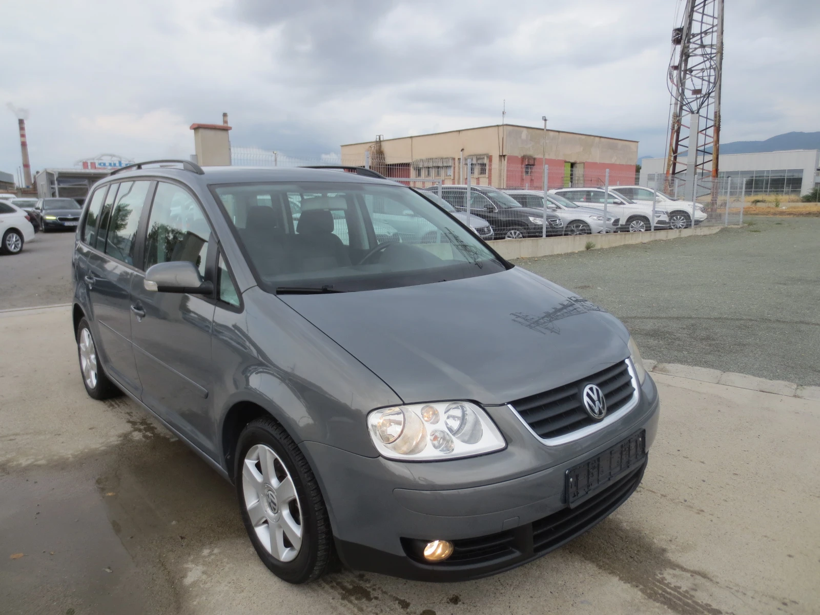 VW Touran 1.6 i * ГАЗ*  - изображение 3