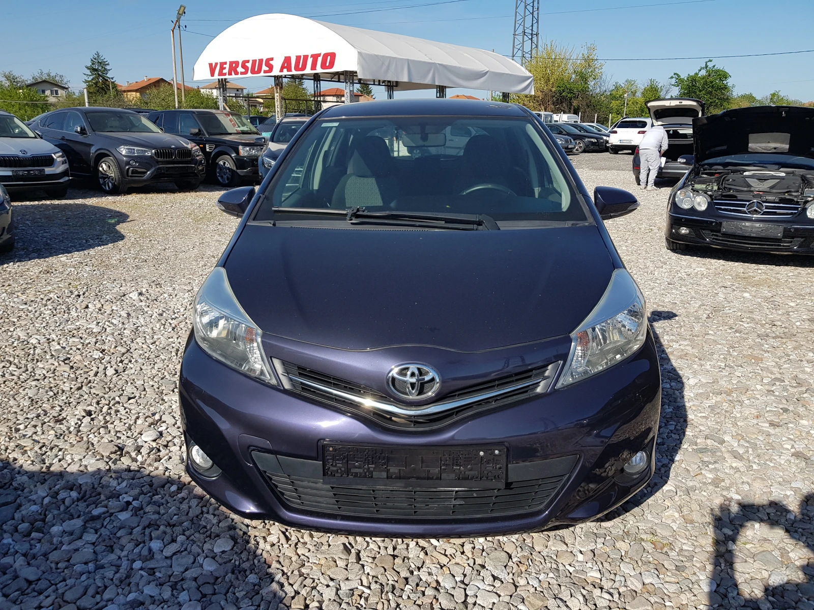Toyota Yaris БЕНЗИН ИТАЛИЯ ОБСЛУЖЕНА , снимка 2 - Автомобили и джипове - 54337952