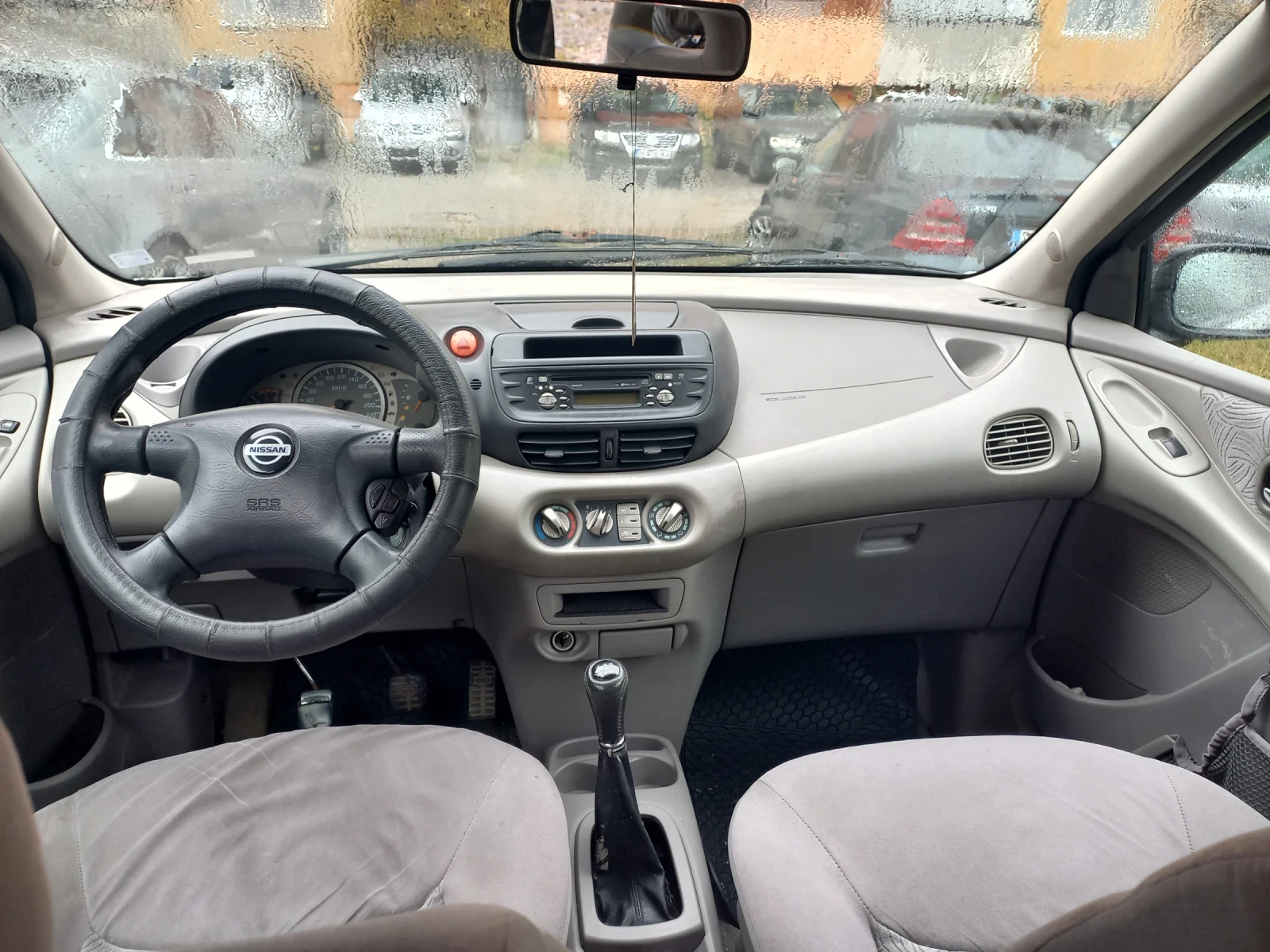 Nissan Almera tino, снимка 14 - Автомобили и джипове - 54458185