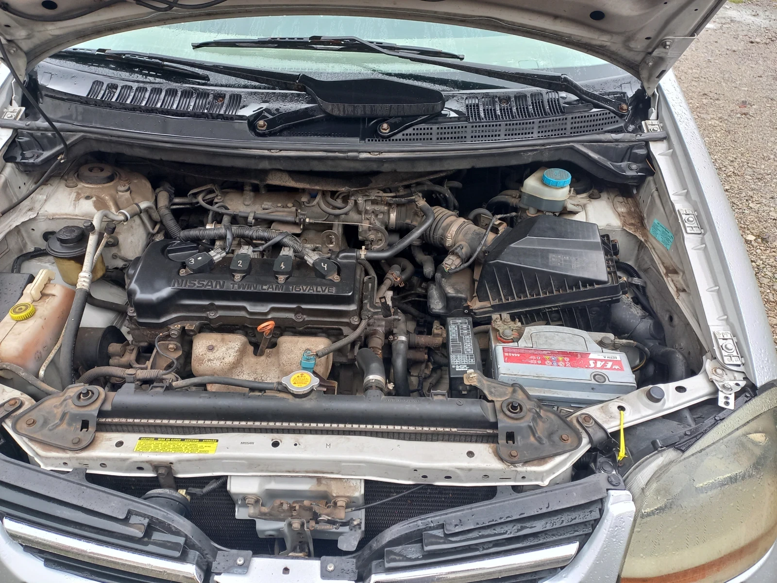 Nissan Almera tino, снимка 13 - Автомобили и джипове - 54458185