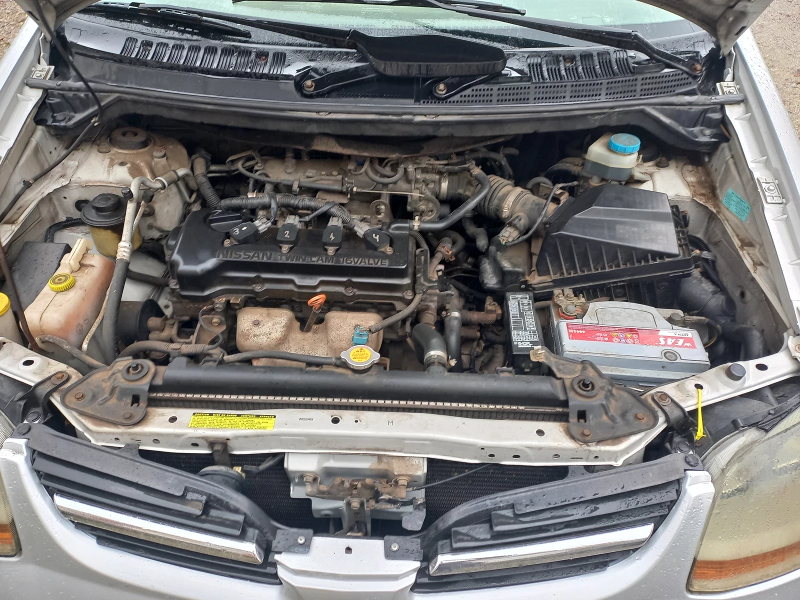 Nissan Almera tino, снимка 12 - Автомобили и джипове - 54458185