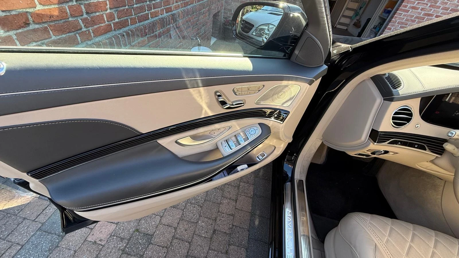 Mercedes-Benz S 560 Maybach, снимка 9 - Автомобили и джипове - 54720906