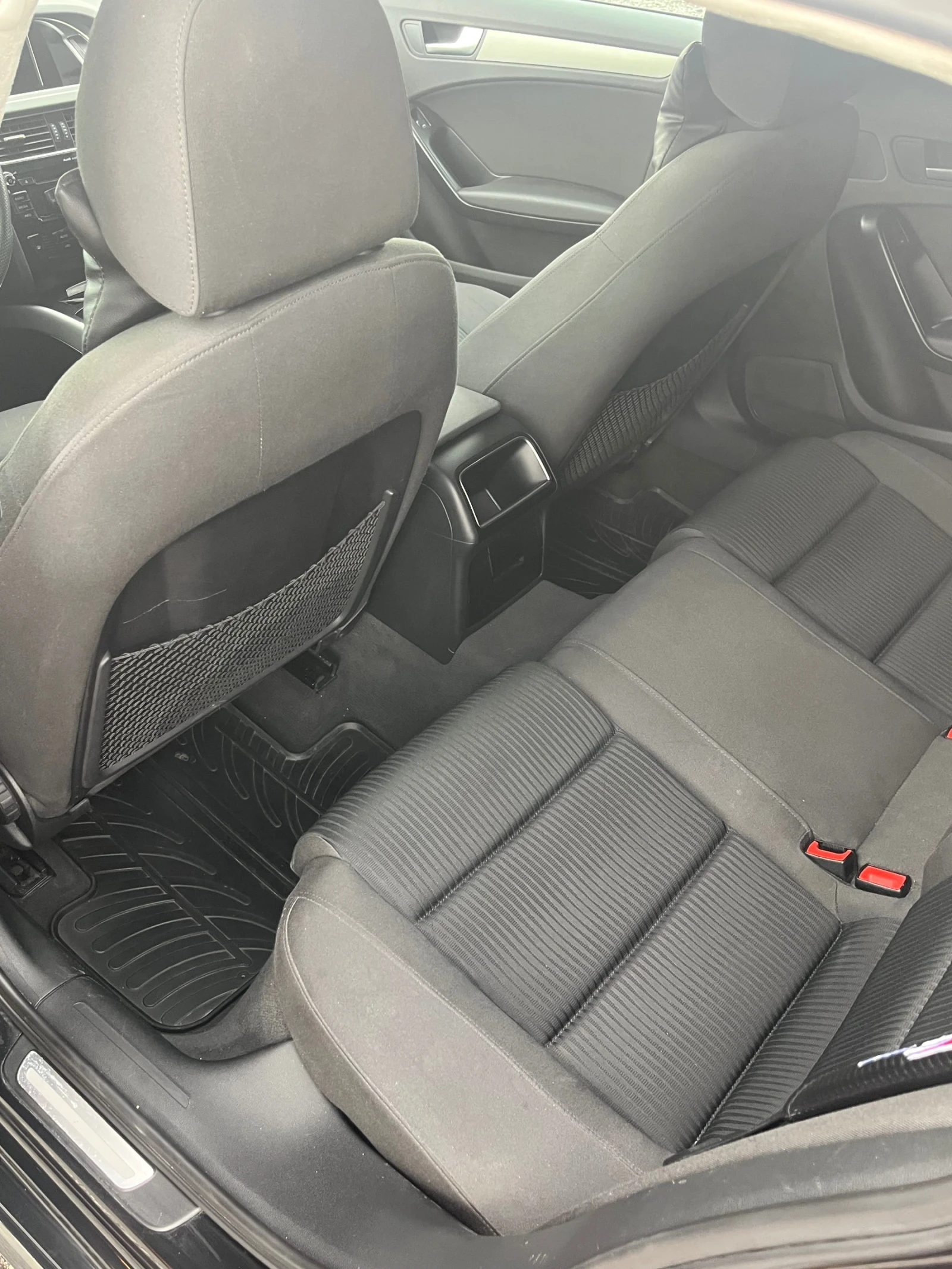 Audi A4 2.0tdi Sline, снимка 9 - Автомобили и джипове - 55529629