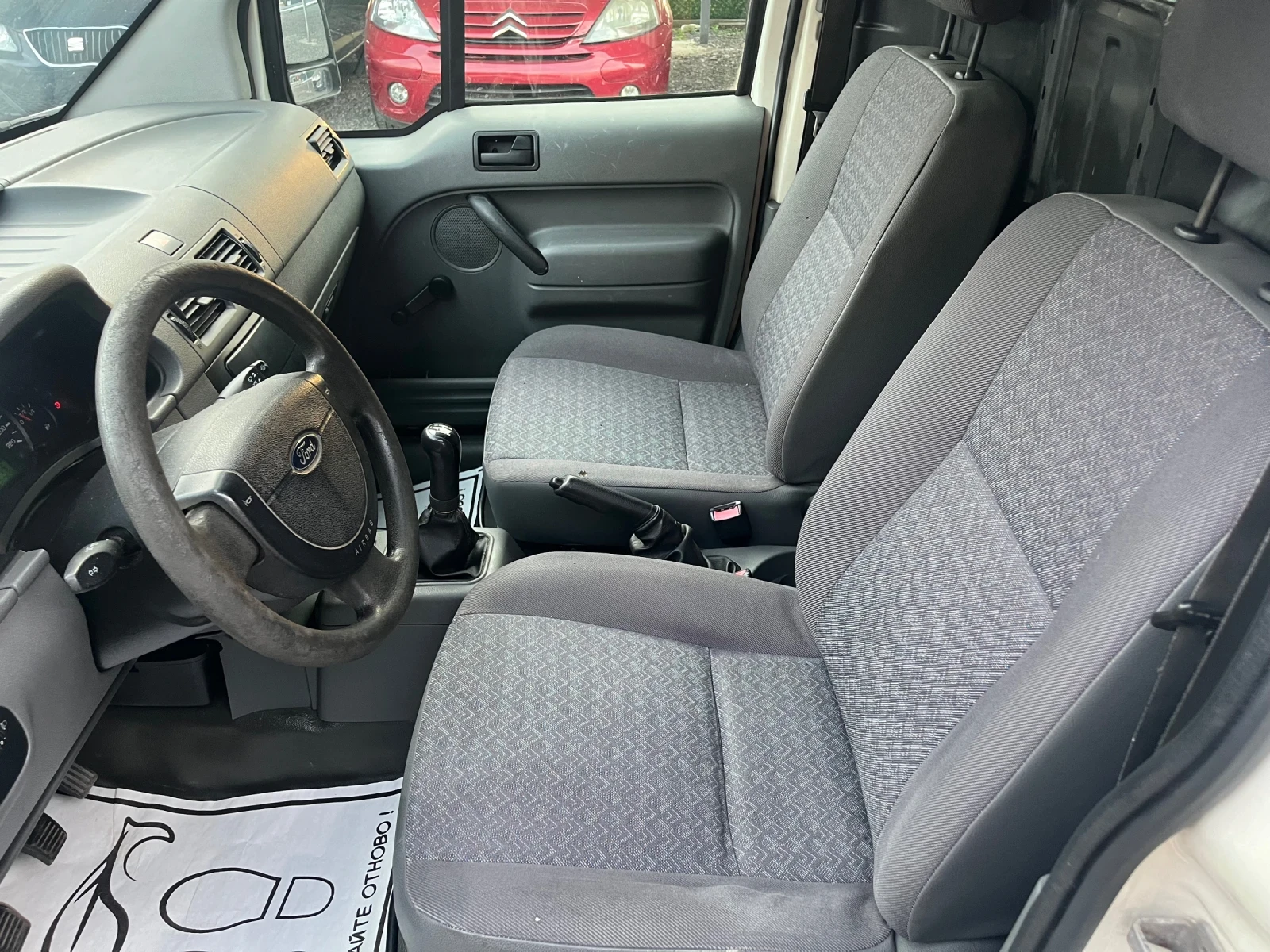 Ford Connect 1.8 90кс , снимка 11 - Автомобили и джипове - 55317475